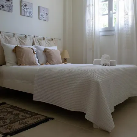 Sea And Creek Feriehus Katelios