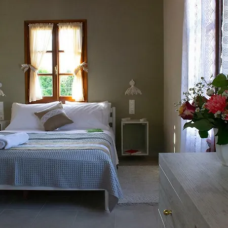 Sea And Creek Feriehus Katelios