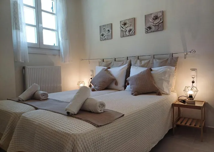 Sea And Creek Holiday home *