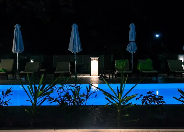 Sea And Creek Holiday home *